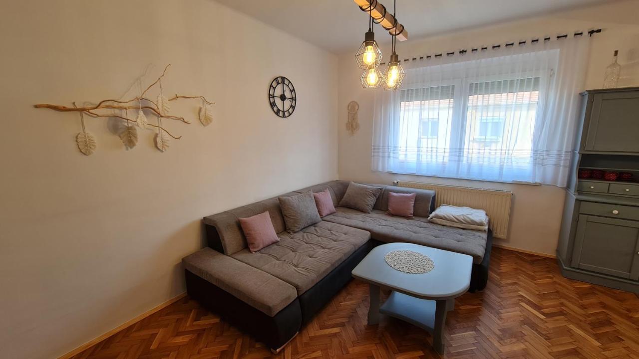 Ri-Jo Apartman Mohács Dış mekan fotoğraf